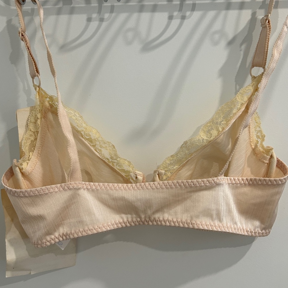NWT Vintage 90’s Warners Shine On Underwire Bra , front closure |Size 38B - Picture 8 of 11
